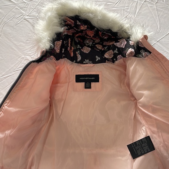 Weathertamer Toddler Girls Puffer Jacket with Hat - Picture 4 of 12